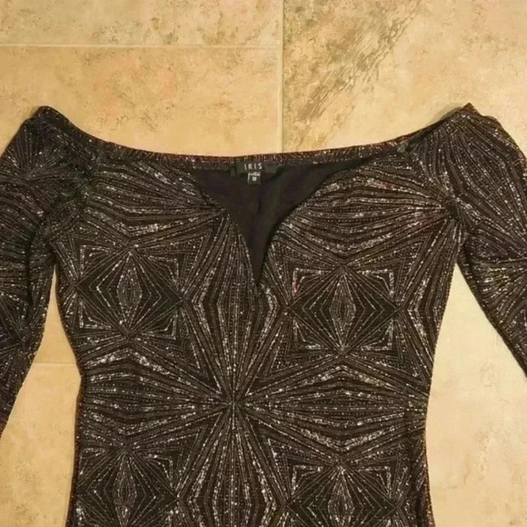 NWOT Iris Glitter Sweetheart Neckline Fitted Dress - Picture 3 of 9